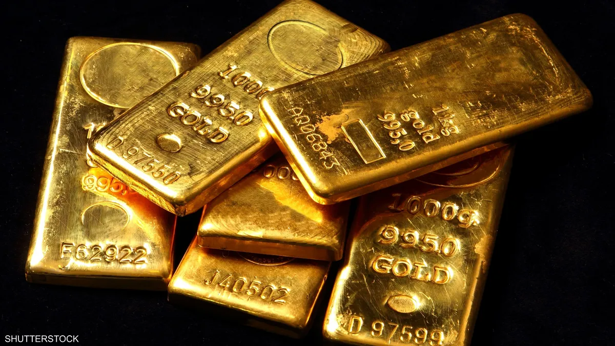ارتفاع الدولار يهبط بأسعار المعدن الأصفر في أسبوع